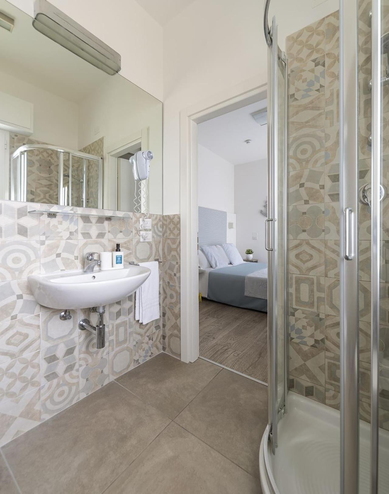 Hotel Annalisa Ричоне Екстериор снимка